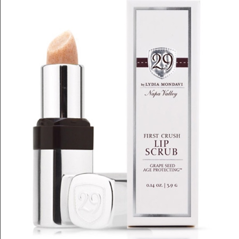 Grapeseed age protecting lip scrub [NEW/UNUSED]